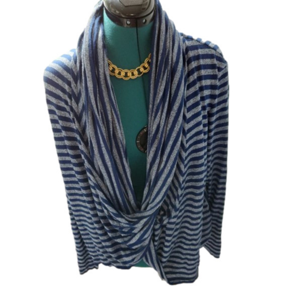 P013. Striped Grey and Blue Crossover Sweater w/scarf |L-XL